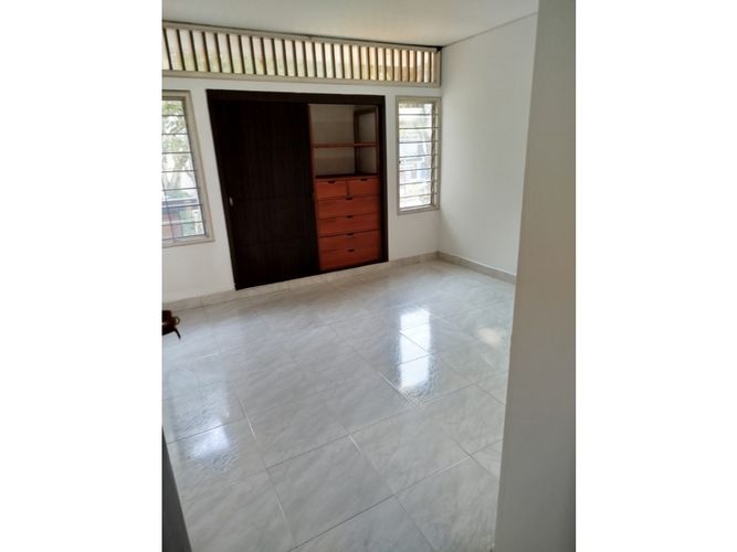 Casa de 6 alcobas en venta en Sotomayor, Bucaramanga, 300 m² · foto 7 de 24