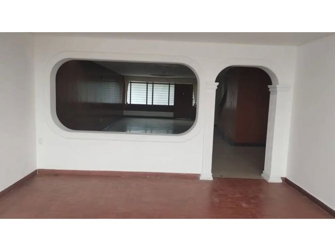 Casa de 6 alcobas en venta en Sotomayor, Bucaramanga, 300 m² · foto 9 de 24