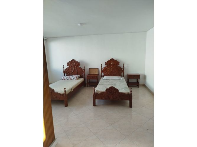 Casa de 6 alcobas en venta en Sotomayor, Bucaramanga, 300 m² · foto 16 de 24