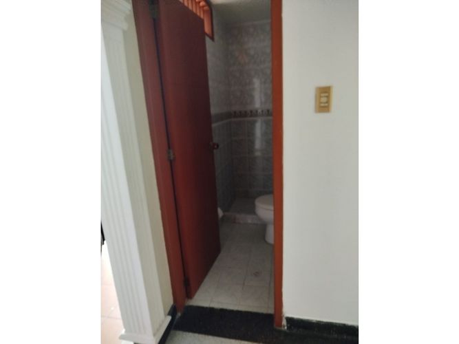 Casa de 6 alcobas en venta en Sotomayor, Bucaramanga, 300 m² · foto 22 de 24