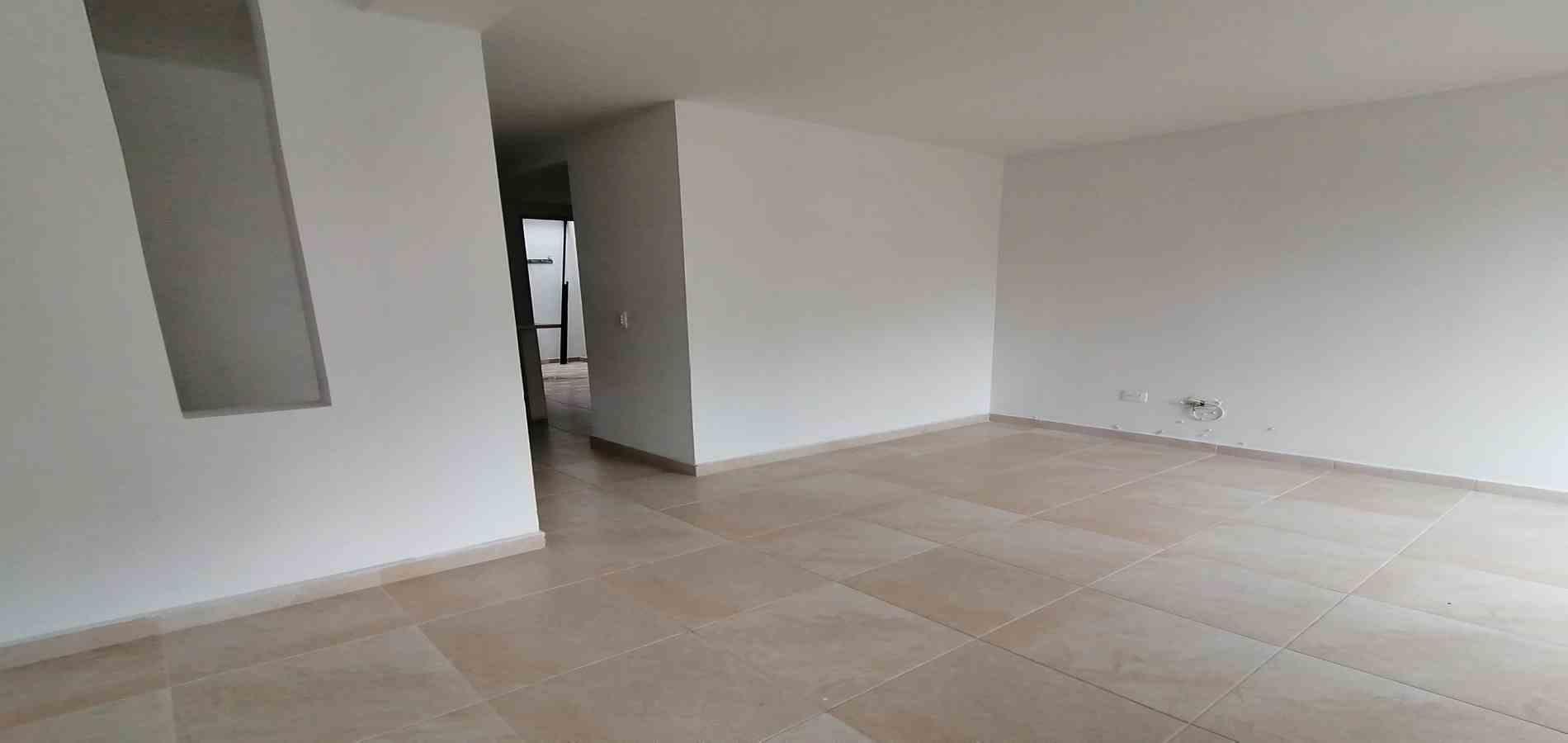 Casa en venta en El Cipres, Dosquebradas · foto 3 de 24