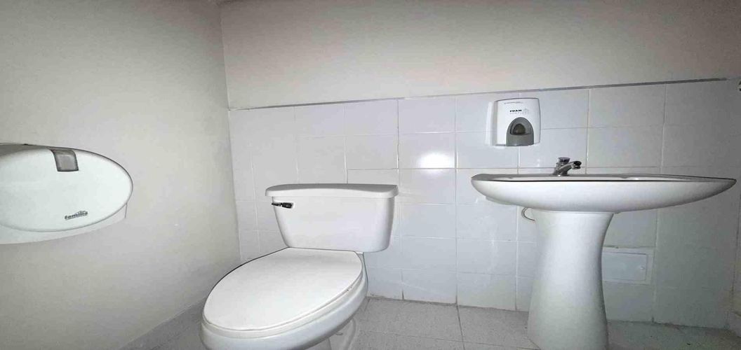 Local en arriendo en San Jose Sur, Pereira, 307 m² · foto 11 de 18