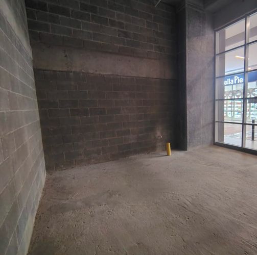 Local en arriendo en El Poblado, Medellín, 30 m² · foto 6 de 6