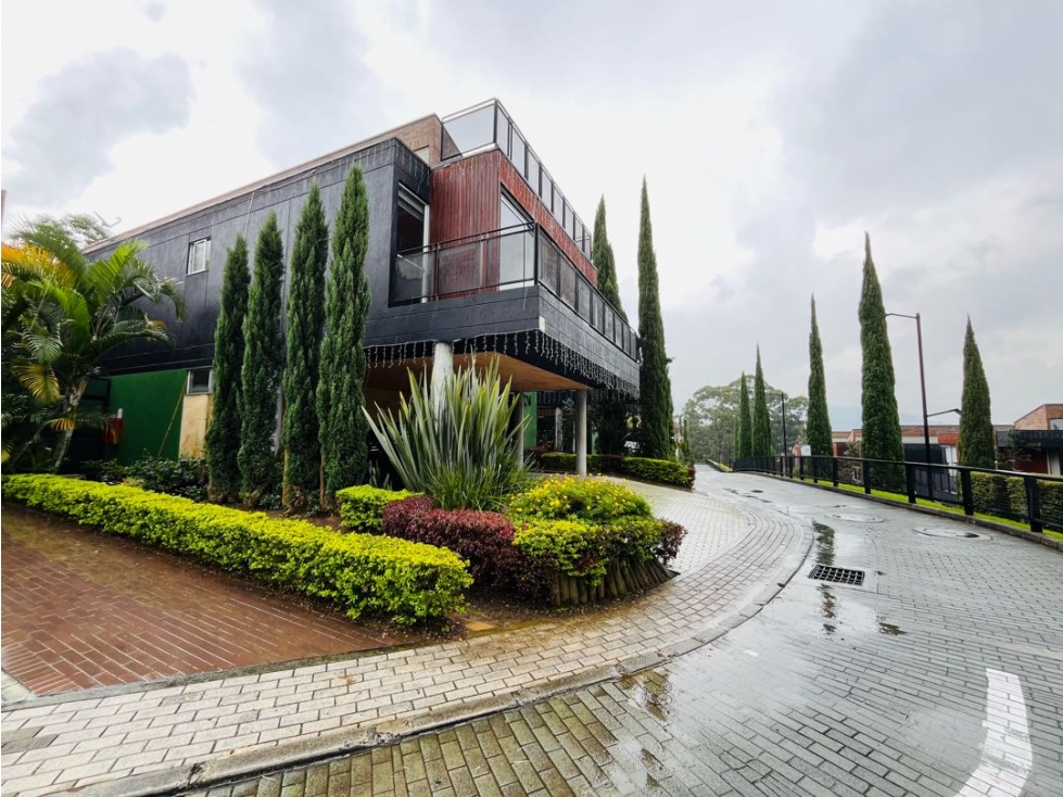 Casa Campestre en Venta en Laureles, Envigado