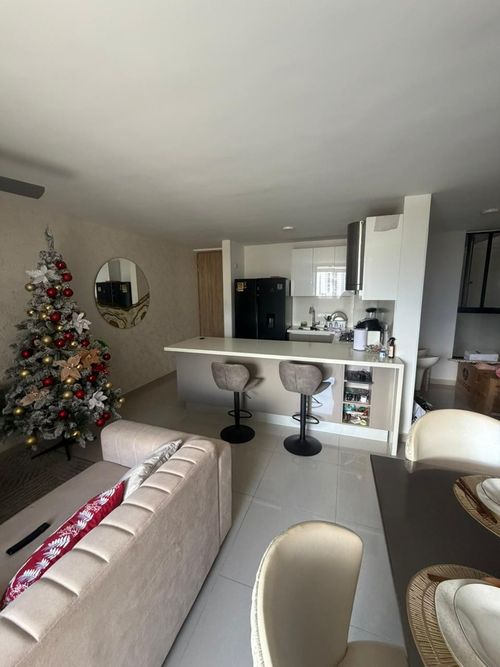 Apartamento de 3 alcobas en venta en Cañaveral, Floridablanca, 89 m² · foto 2 de 12