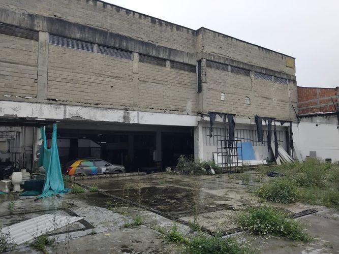 Bodega en arriendo en Villa Del Parque, Medellín, 2000 m² · foto 23 de 24