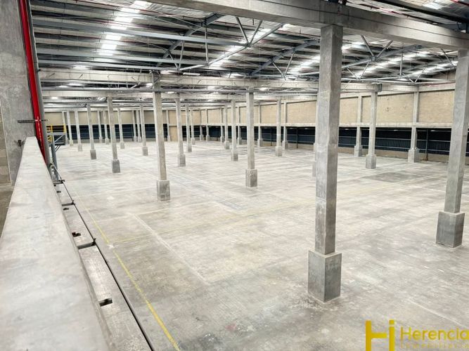 Bodega en arriendo en La Tablaza, La Estrella, 4749 m² · foto 5 de 9