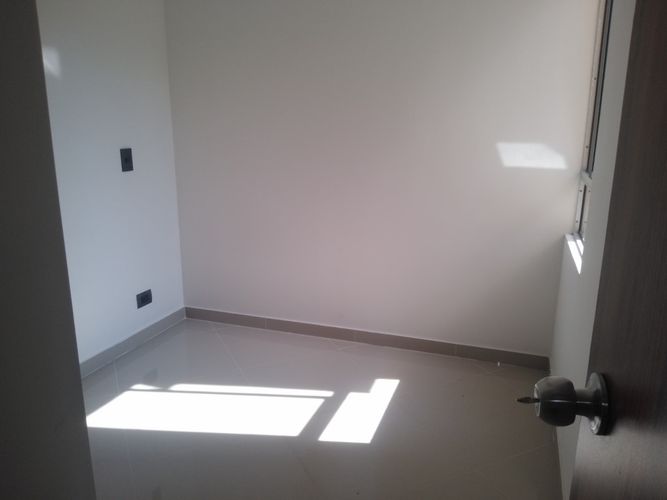 Apartamento de 3 alcobas en venta en La Navarra, Bello, 64 m² · foto 11 de 14