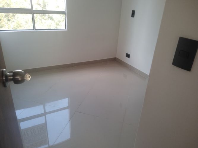 Apartamento de 3 alcobas en venta en La Navarra, Bello, 64 m² · foto 13 de 14