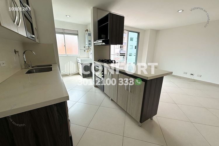 Apartamento de 3 alcobas en arriendo en Conquistadores, Medellín, 90 m² · foto 3 de 24