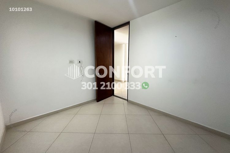 Apartamento de 3 alcobas en arriendo en Conquistadores, Medellín, 90 m² · foto 11 de 24