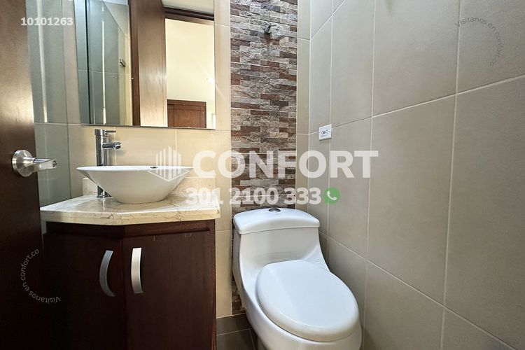 Apartamento de 3 alcobas en arriendo en Conquistadores, Medellín, 90 m² · foto 17 de 24