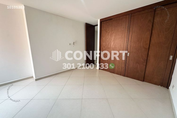 Apartamento de 3 alcobas en arriendo en Conquistadores, Medellín, 90 m² · foto 20 de 24