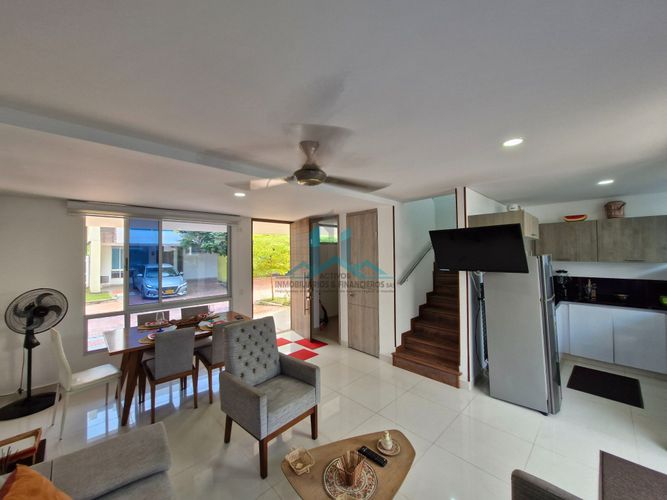 Casa de 3 alcobas en venta en Ricaurte, 126 m² · foto 3 de 24