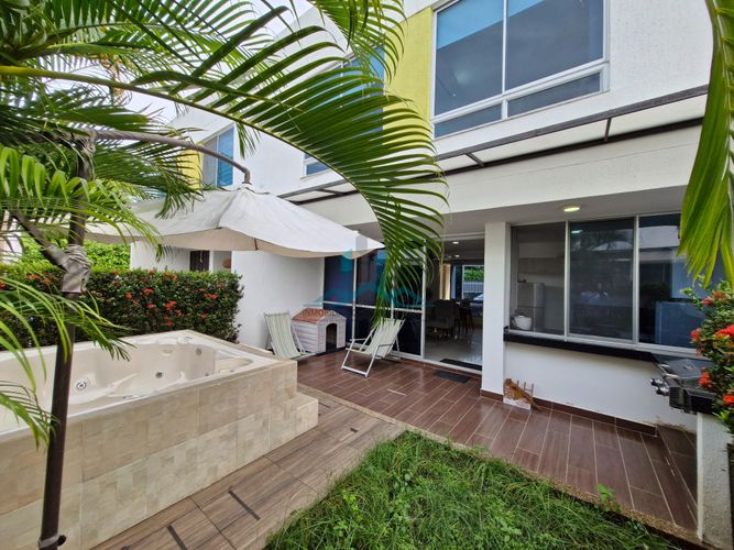 Casa de 3 alcobas en venta en Ricaurte, 126 m² · foto 18 de 24