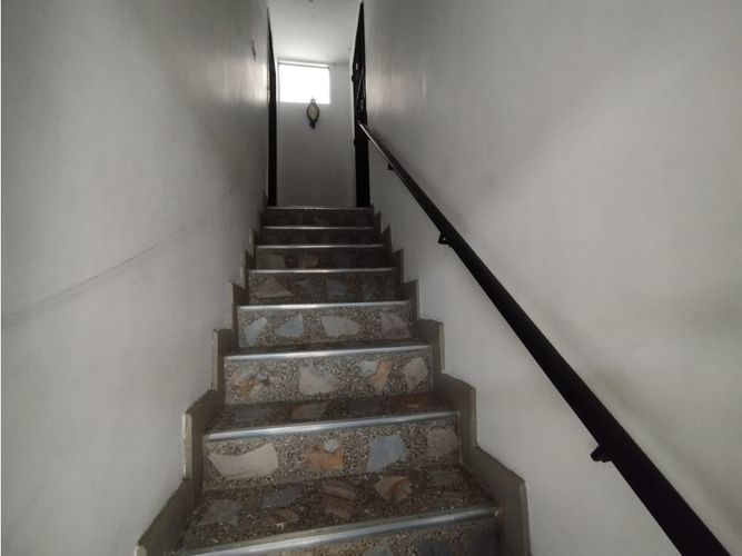 Casa de 9 alcobas en venta en Porvenir, Bello, 208 m² · foto 6 de 20