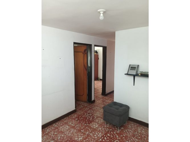 Casa de 9 alcobas en venta en Porvenir, Bello, 208 m² · foto 8 de 20