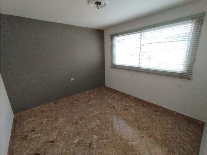 Casa de 9 alcobas en venta en Porvenir, Bello, 208 m² · foto 11 de 20