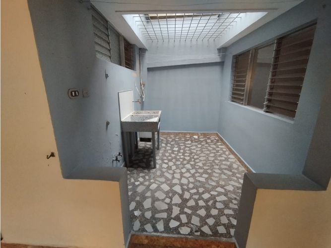 Casa de 9 alcobas en venta en Porvenir, Bello, 208 m² · foto 15 de 20