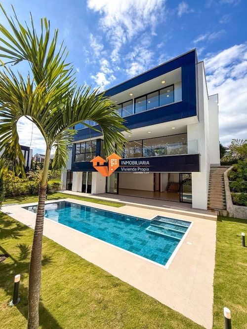 $6.000.000.000 en Ruitoque Condominio