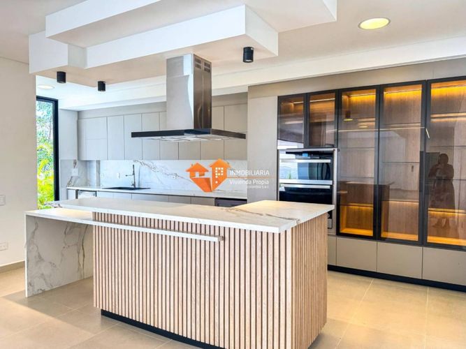 Casa de 4 alcobas en venta en Ruitoque Condominio, Piedecuesta, 712 m² · foto 4 de 24