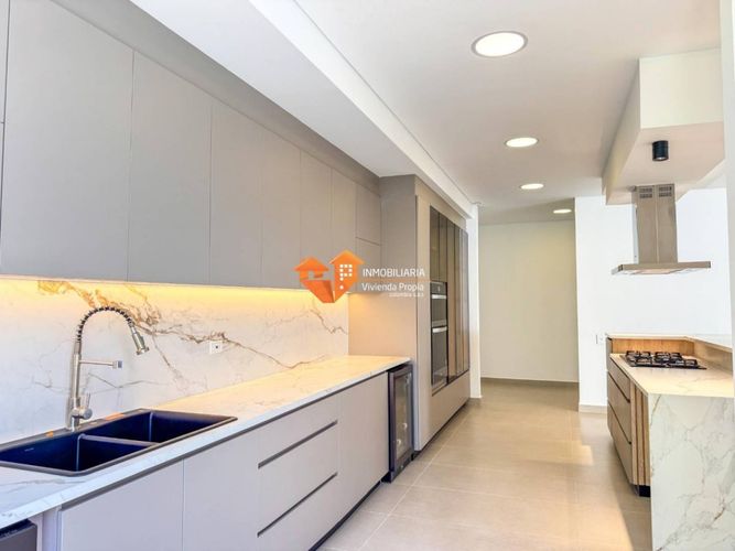 Casa de 4 alcobas en venta en Ruitoque Condominio, Piedecuesta, 712 m² · foto 6 de 24