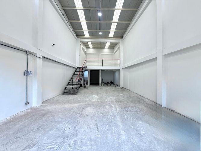 Local en arriendo en Mejia Robledo, Pereira, 138 m² · foto 2 de 10