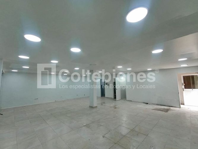 Local en venta en San Diego, Medellín, 200 m² · foto 3 de 17