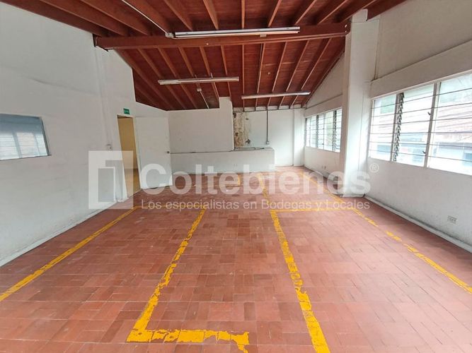 Local en venta en San Diego, Medellín, 200 m² · foto 10 de 17
