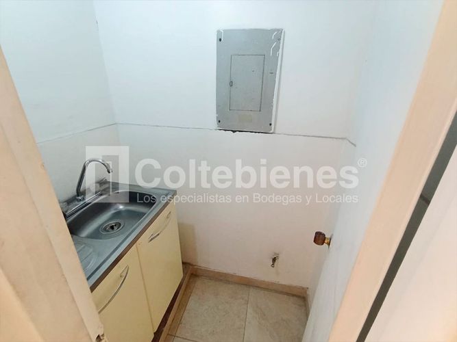 Local en venta en San Diego, Medellín, 200 m² · foto 14 de 17