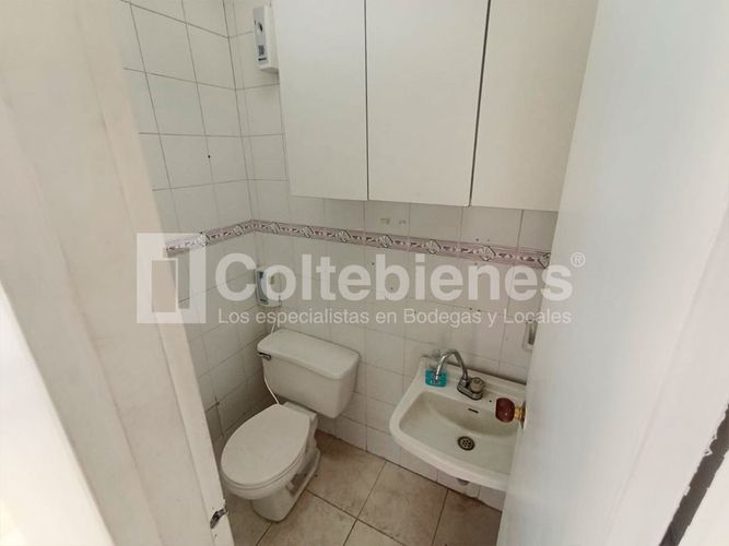 Local en venta en San Diego, Medellín, 200 m² · foto 15 de 17
