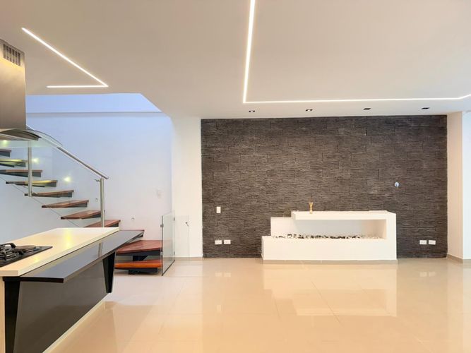 Casa de 3 alcobas en arriendo en Ginebra Casas, Envigado, 280 m² · foto 5 de 19