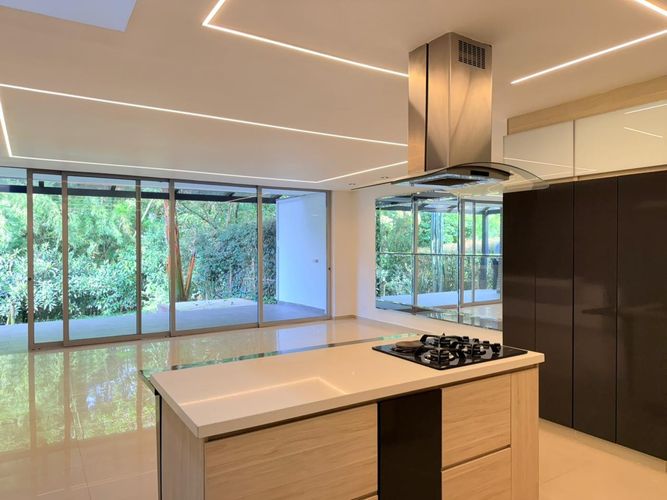 Casa de 3 alcobas en arriendo en Ginebra Casas, Envigado, 280 m² · foto 4 de 19