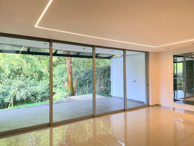 Casa de 3 alcobas en arriendo en Ginebra Casas, Envigado, 280 m² · foto 3 de 19