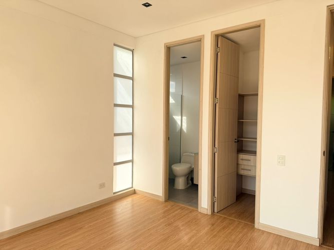 Casa de 3 alcobas en arriendo en Ginebra Casas, Envigado, 280 m² · foto 14 de 19
