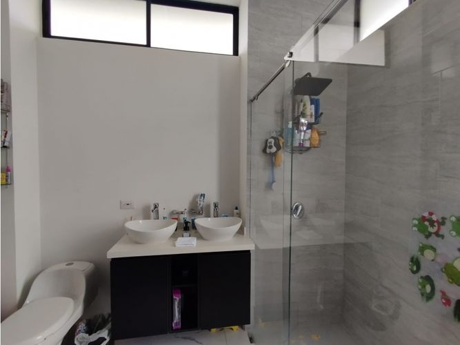 Casa de 4 alcobas en venta en Tribunas Corcega, Pereira, 340 m² · foto 10 de 24