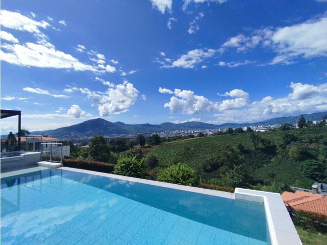 Casa de 4 alcobas en venta en Tribunas Corcega, Pereira, 340 m² · foto 24 de 24