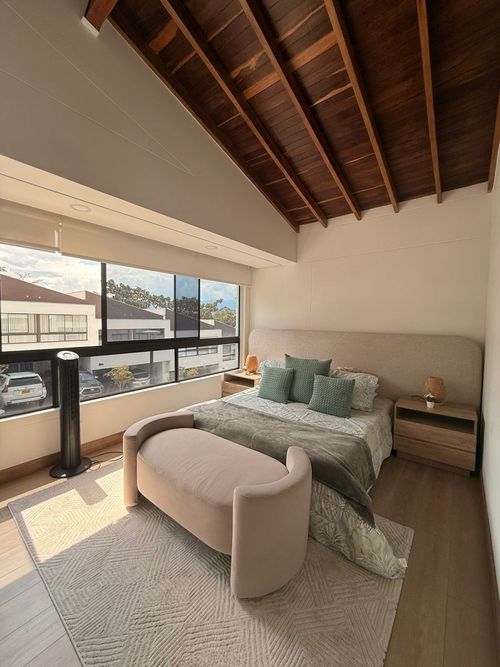 Casa de 3 alcobas en venta en Montessori, Envigado, 169 m² · foto 14 de 19