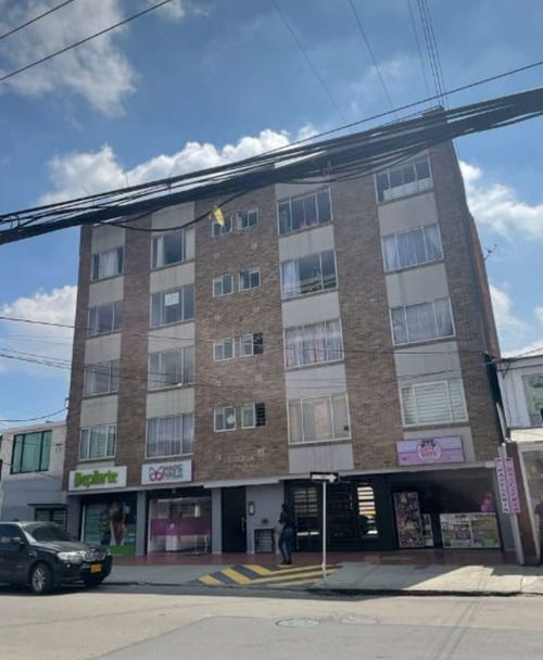 $240.000.000 en Modelia
