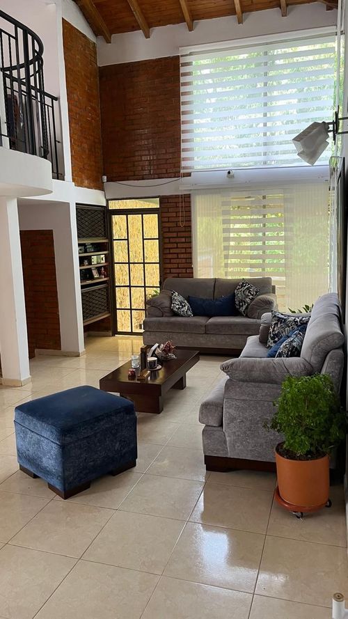 Casa de 5 alcobas en venta en Tribunas Corcega, Pereira, 327 m² · foto 9 de 19