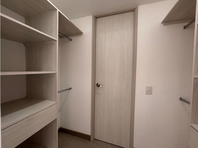 Apartamento de 2 alcobas en arriendo en Las Lomitas, Sabaneta, 80 m² · foto 14 de 15
