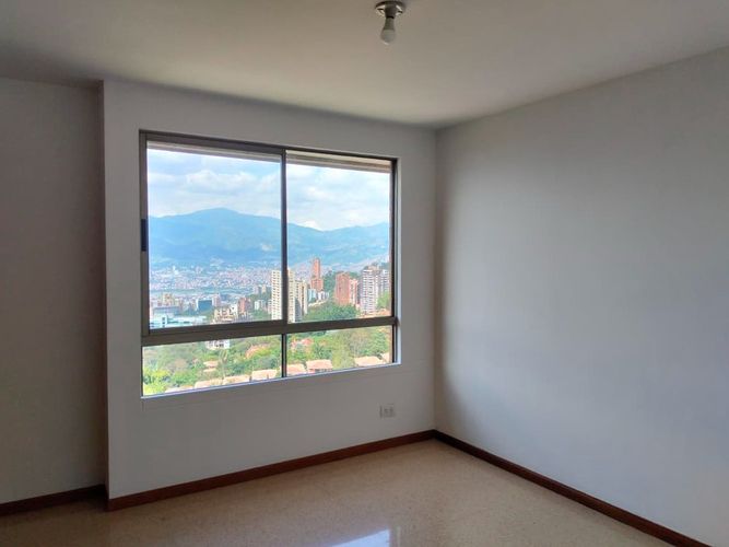 Apartamento de 3 alcobas en arriendo en El Poblado, Medellín, 143 m² · foto 12 de 18