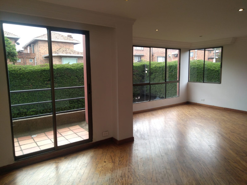 Casa en venta en Gratamira, Bogotá · foto 4 de 19