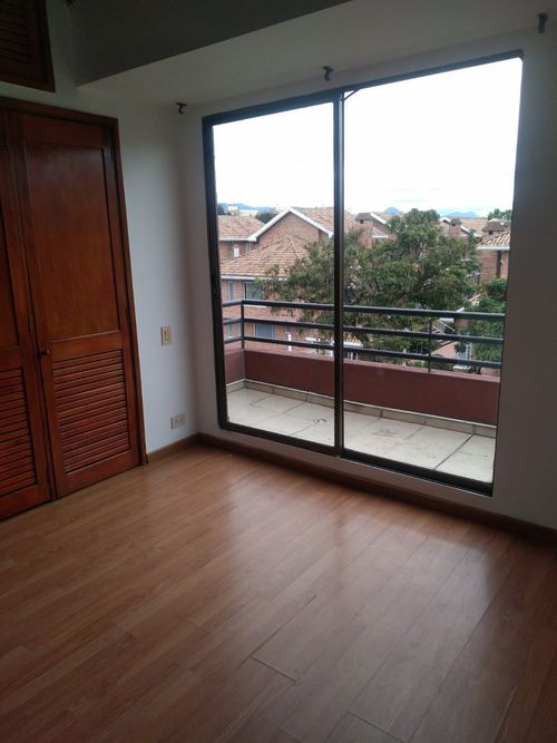 Casa en venta en Gratamira, Bogotá · foto 10 de 19