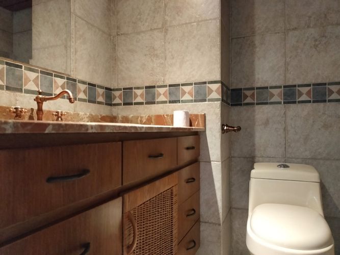 Apartamento de 2 alcobas en arriendo en El Poblado, Medellín, 183 m² · foto 17 de 17