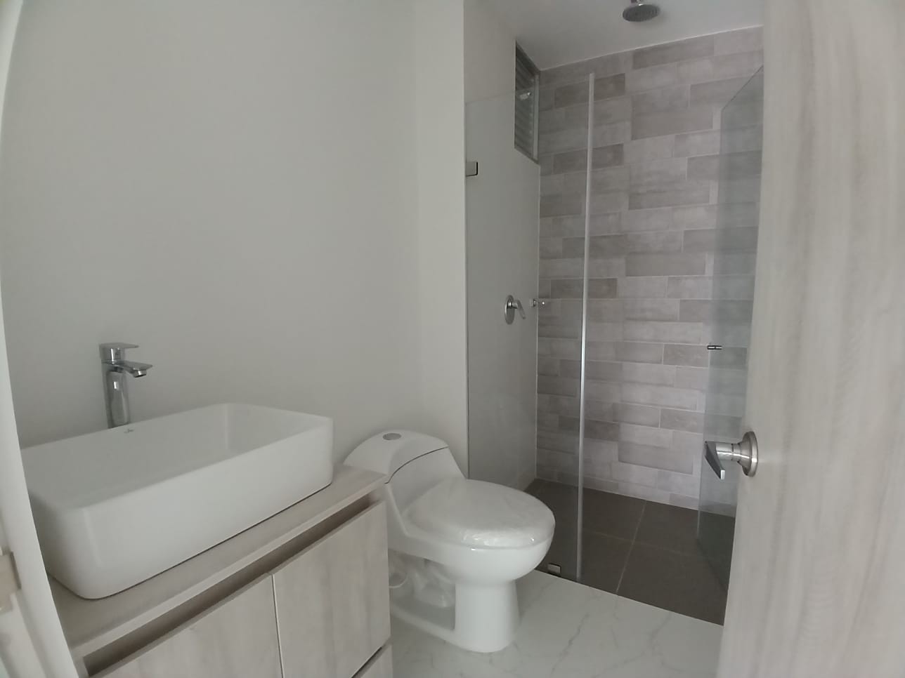 Apartamento en venta en Aeropuerto, Pereira · foto 6 de 9