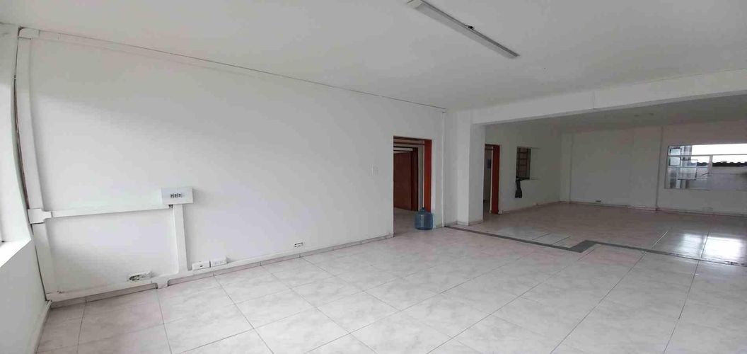 Local en arriendo en Sector Lago Uribe, Pereira, 210 m² · foto 2 de 16