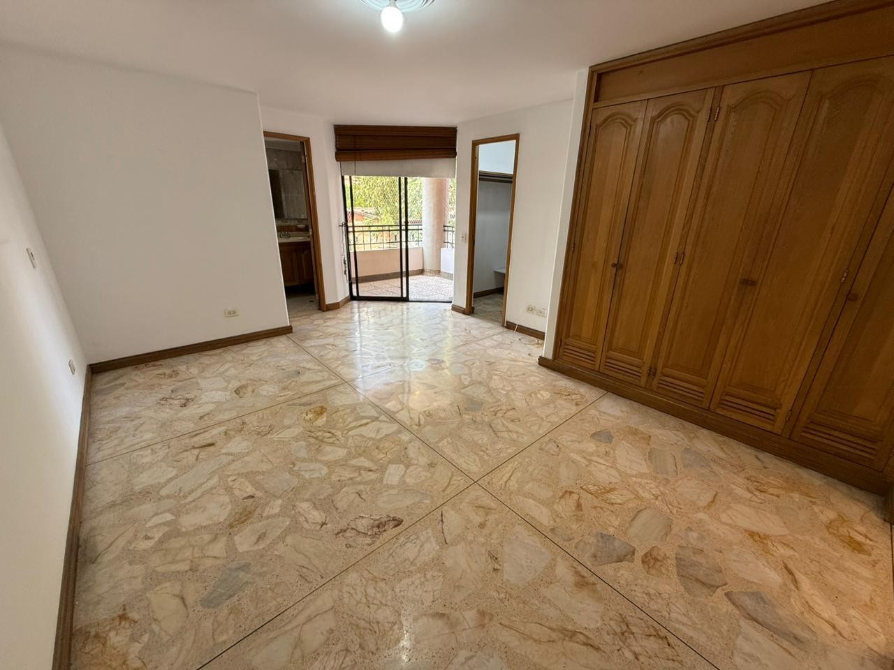 Apartamento en arriendo en Laureles, Medellín · foto 18 de 24