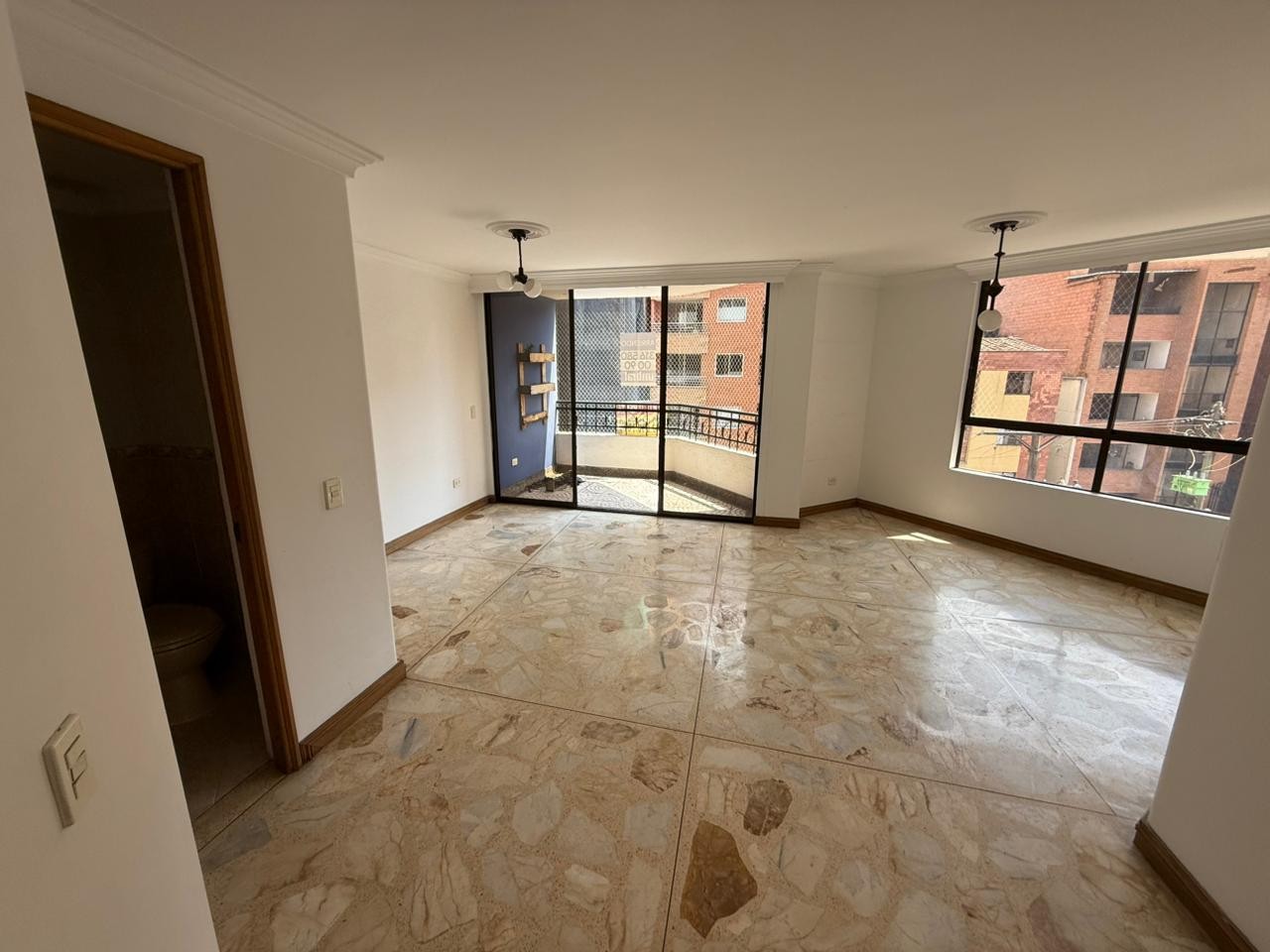 Apartamento en arriendo en Laureles, Medellín · foto 6 de 24