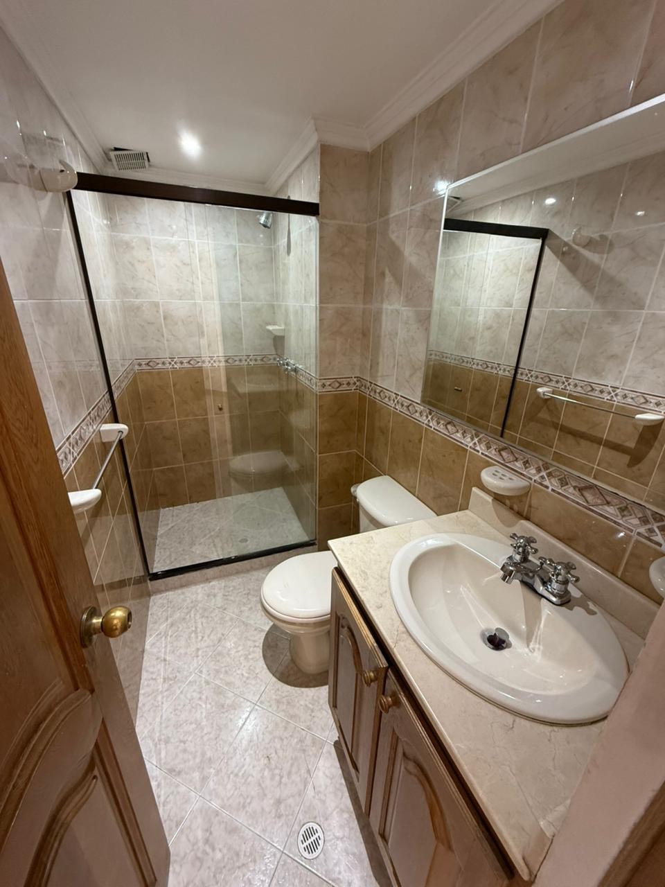 Apartamento en arriendo en Laureles, Medellín · foto 4 de 24